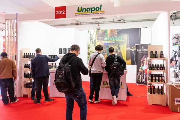 UNAPOL al Gustus (1)